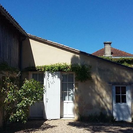 La Maison De Pradier Pugnac Exterior photo