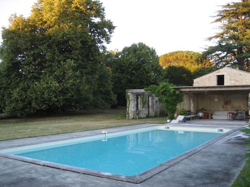 La Maison De Pradier Pugnac Exterior photo